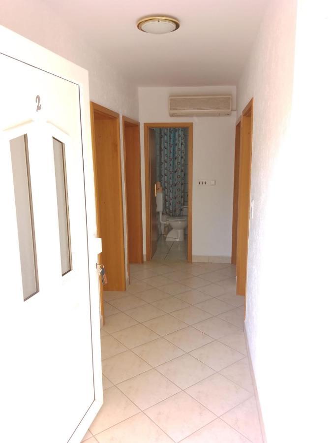 Apartman Tomic - Copacabana Beach Округ Горни Екстериор снимка